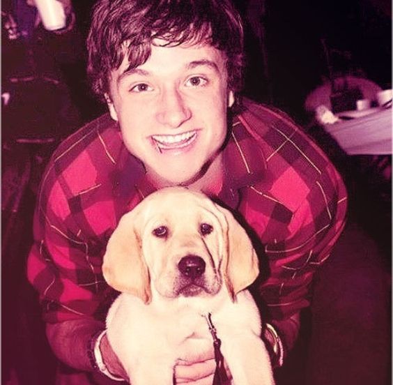 Josh Hutcherson puppy smiling