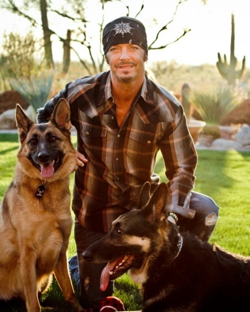 15 Celebrities Who Are Major German Shepherd Lovers 9