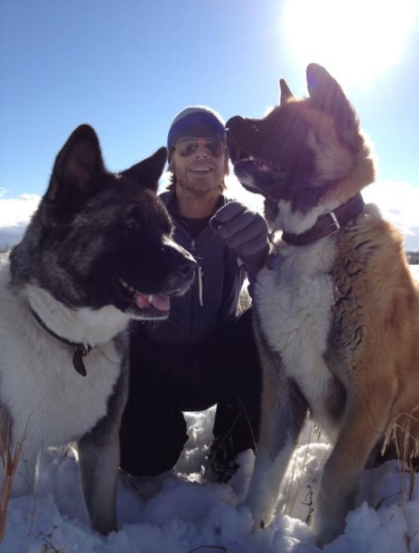 10 Celebrities Who Are Major Akita Inu Lovers 11 10 Celebrities Who Are Major Akita Inu Lovers 11