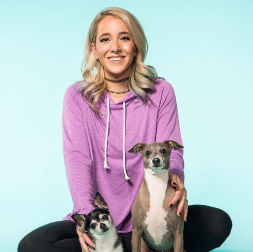 13 Celebrities Who Are Major Greyhound Lovers 9