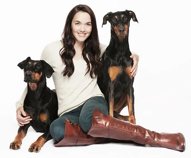 13 Celebrities Who Are Major Doberman Pinscher Lovers 9